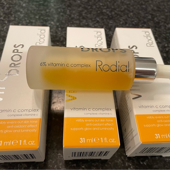 Rodial Vitamin C Serum - Picture 2 of 2